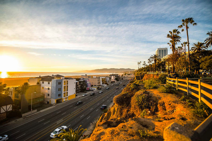 Overlooking the PCH Highway 1 from Santa Monica